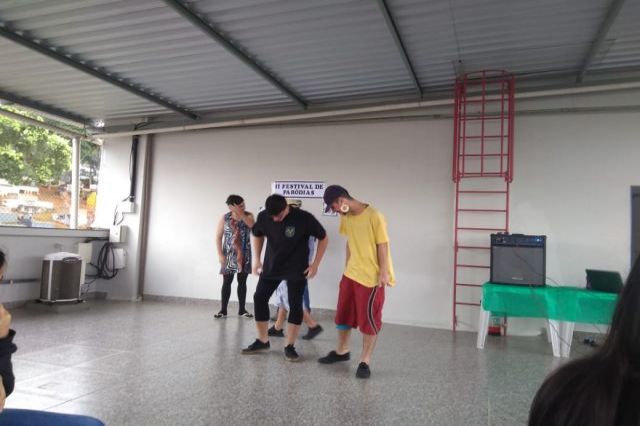 II Festival de Paródias Ensino Médio